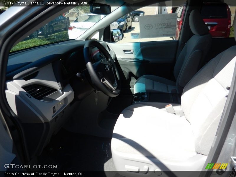 Silver Sky Metallic / Ash 2017 Toyota Sienna LE