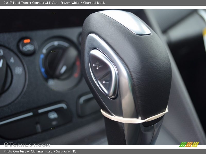 Frozen White / Charcoal Black 2017 Ford Transit Connect XLT Van