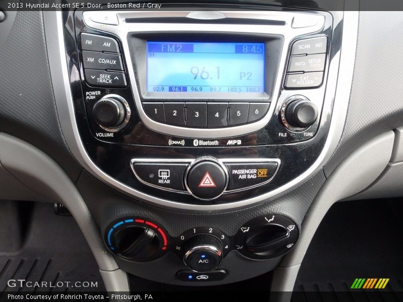 Boston Red / Gray 2013 Hyundai Accent SE 5 Door