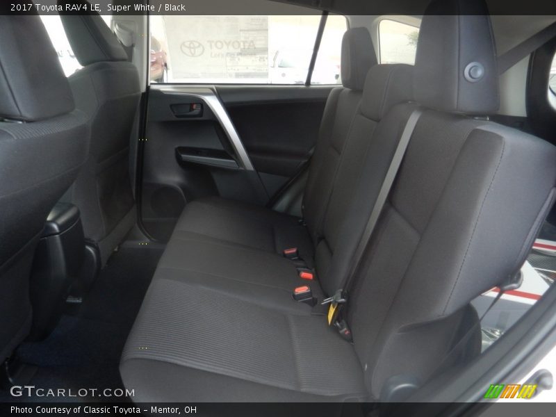 Super White / Black 2017 Toyota RAV4 LE
