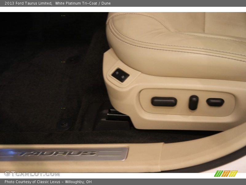 White Platinum Tri-Coat / Dune 2013 Ford Taurus Limited