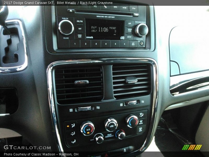 Billet Metallic / Black/Light Graystone 2017 Dodge Grand Caravan SXT