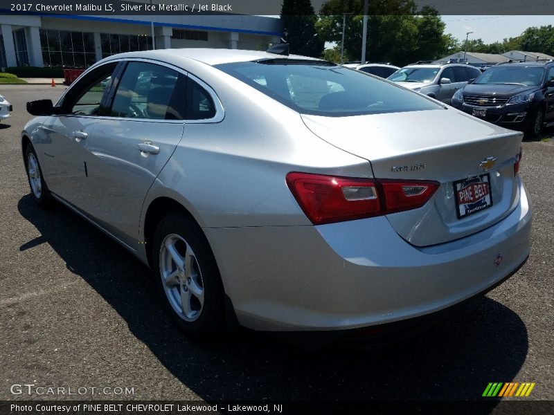 Silver Ice Metallic / Jet Black 2017 Chevrolet Malibu LS