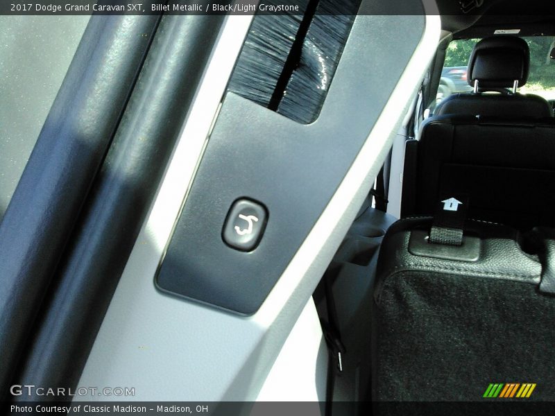 Billet Metallic / Black/Light Graystone 2017 Dodge Grand Caravan SXT