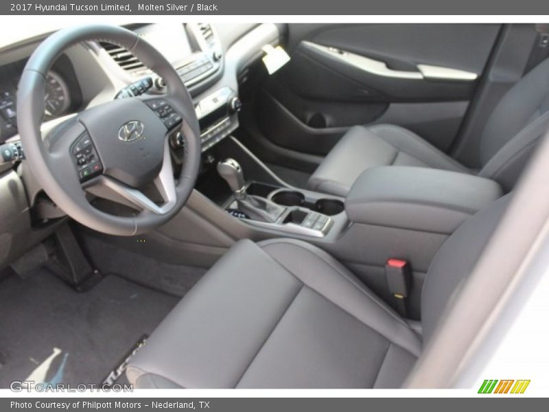 Molten Silver / Black 2017 Hyundai Tucson Limited