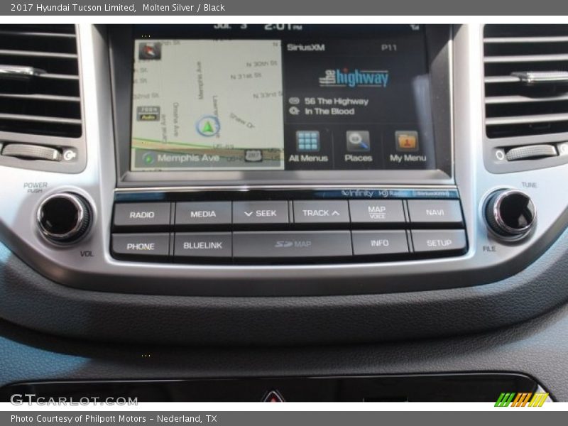 Molten Silver / Black 2017 Hyundai Tucson Limited