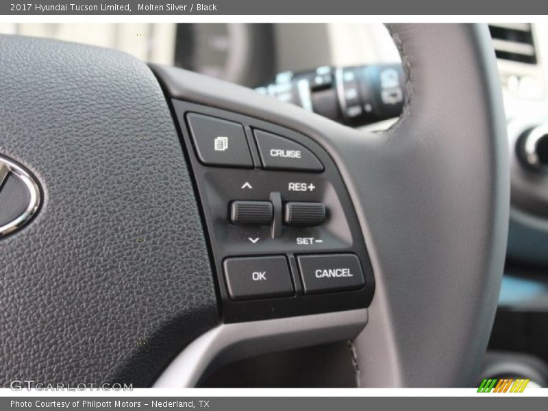 Molten Silver / Black 2017 Hyundai Tucson Limited