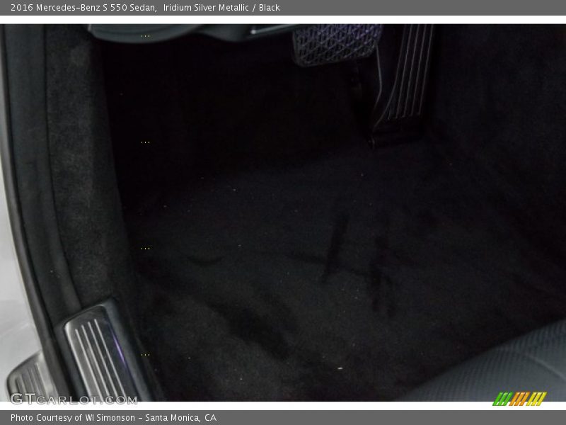 Iridium Silver Metallic / Black 2016 Mercedes-Benz S 550 Sedan