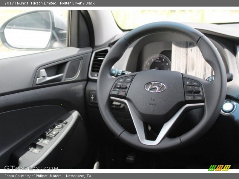 Molten Silver / Black 2017 Hyundai Tucson Limited