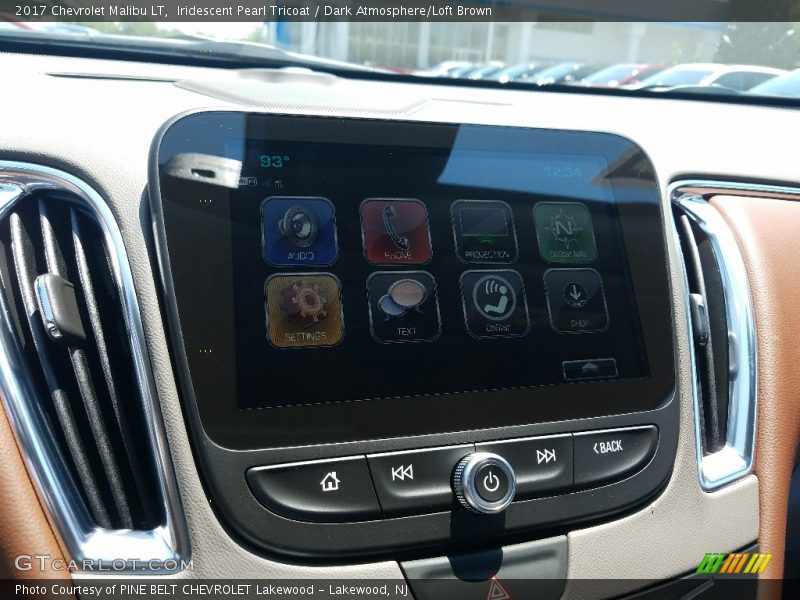 Iridescent Pearl Tricoat / Dark Atmosphere/Loft Brown 2017 Chevrolet Malibu LT
