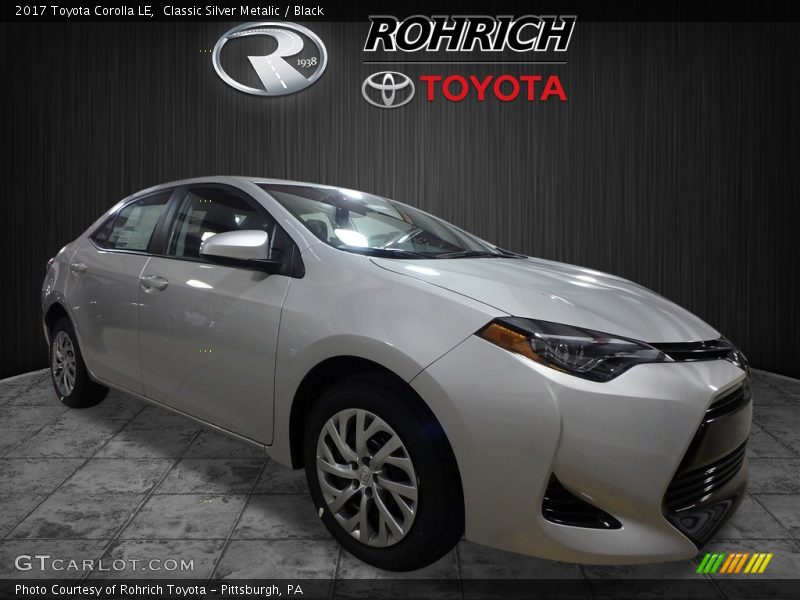 Classic Silver Metalic / Black 2017 Toyota Corolla LE