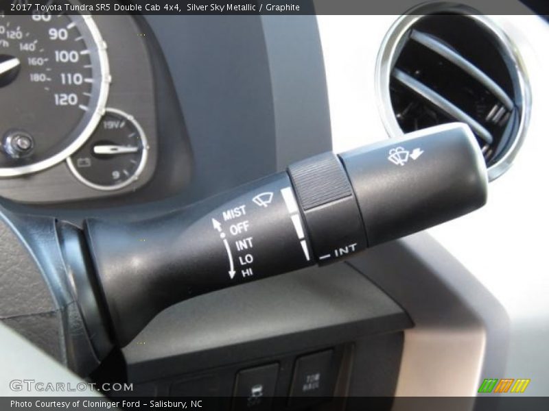 Silver Sky Metallic / Graphite 2017 Toyota Tundra SR5 Double Cab 4x4