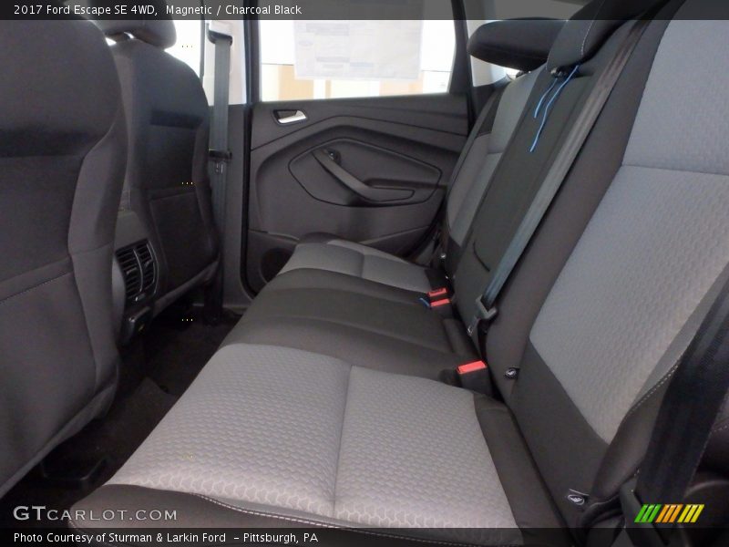 Magnetic / Charcoal Black 2017 Ford Escape SE 4WD