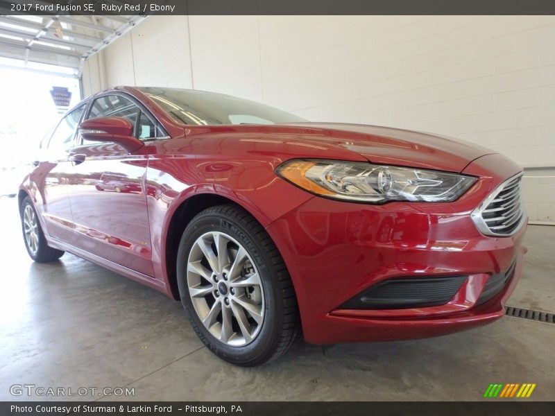 Ruby Red / Ebony 2017 Ford Fusion SE