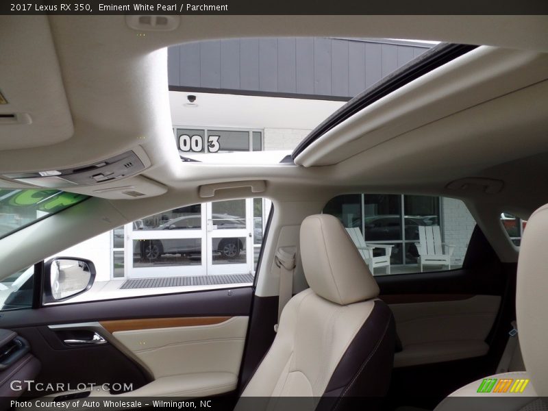 Eminent White Pearl / Parchment 2017 Lexus RX 350