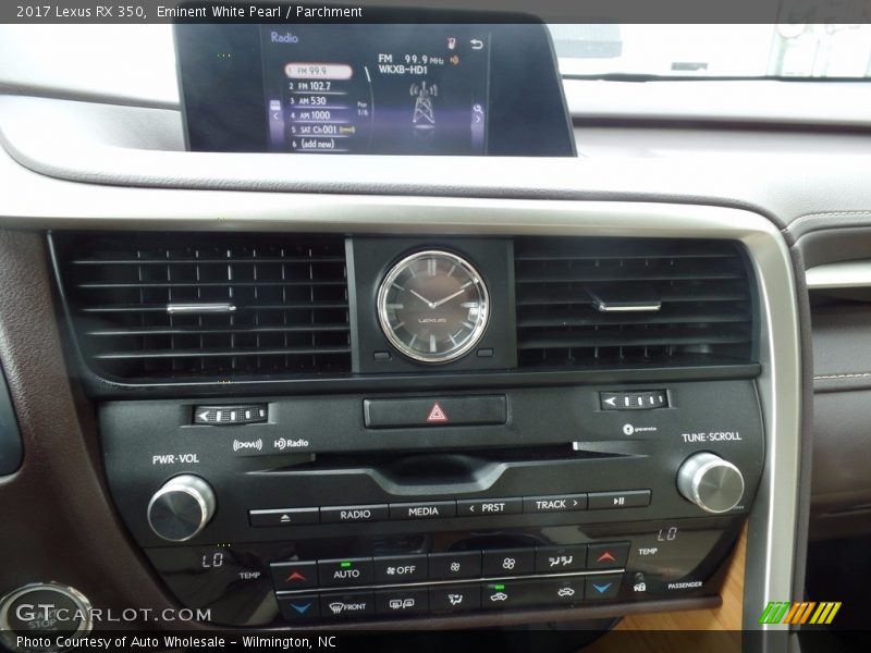 Eminent White Pearl / Parchment 2017 Lexus RX 350