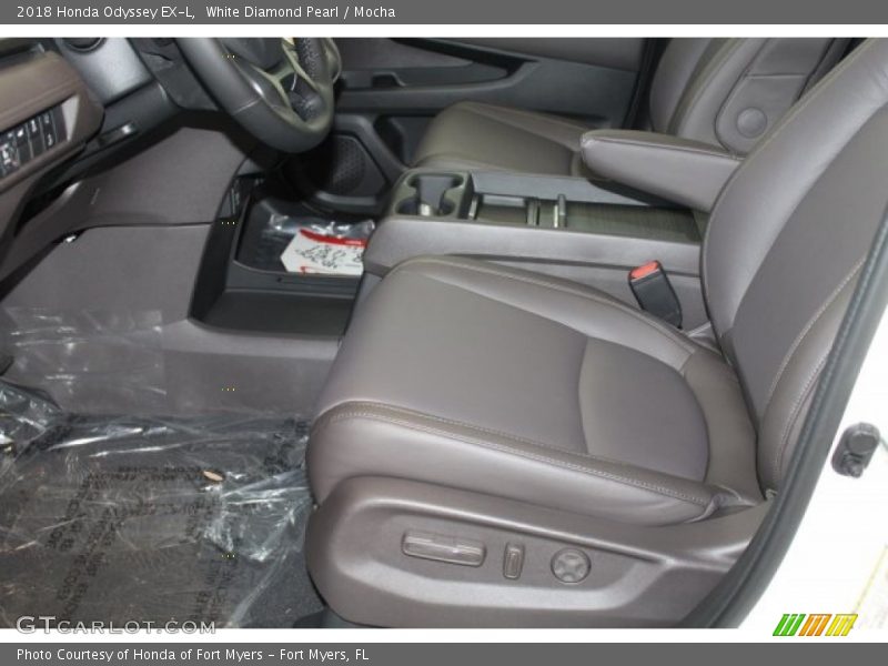 White Diamond Pearl / Mocha 2018 Honda Odyssey EX-L
