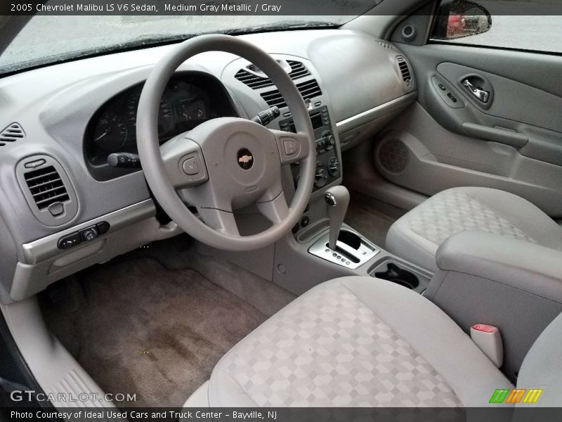 Medium Gray Metallic / Gray 2005 Chevrolet Malibu LS V6 Sedan