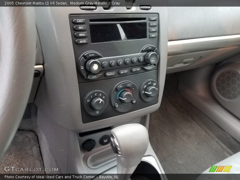 Medium Gray Metallic / Gray 2005 Chevrolet Malibu LS V6 Sedan
