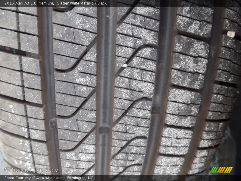 Glacier White Metallic / Black 2015 Audi A3 1.8 Premium