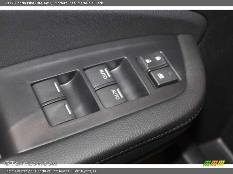 Modern Steel Metallic / Black 2017 Honda Pilot Elite AWD