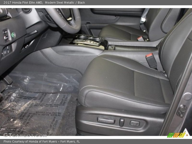 Modern Steel Metallic / Black 2017 Honda Pilot Elite AWD