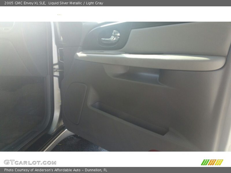 Liquid Silver Metallic / Light Gray 2005 GMC Envoy XL SLE