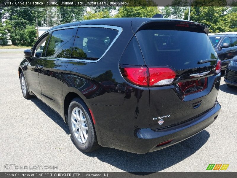 Brilliant Black Crystal Pearl / Black/Alloy 2017 Chrysler Pacifica Touring