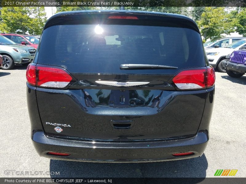 Brilliant Black Crystal Pearl / Black/Alloy 2017 Chrysler Pacifica Touring