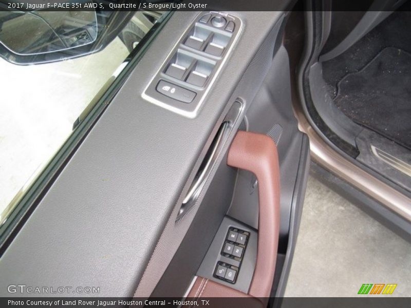 Controls of 2017 F-PACE 35t AWD S