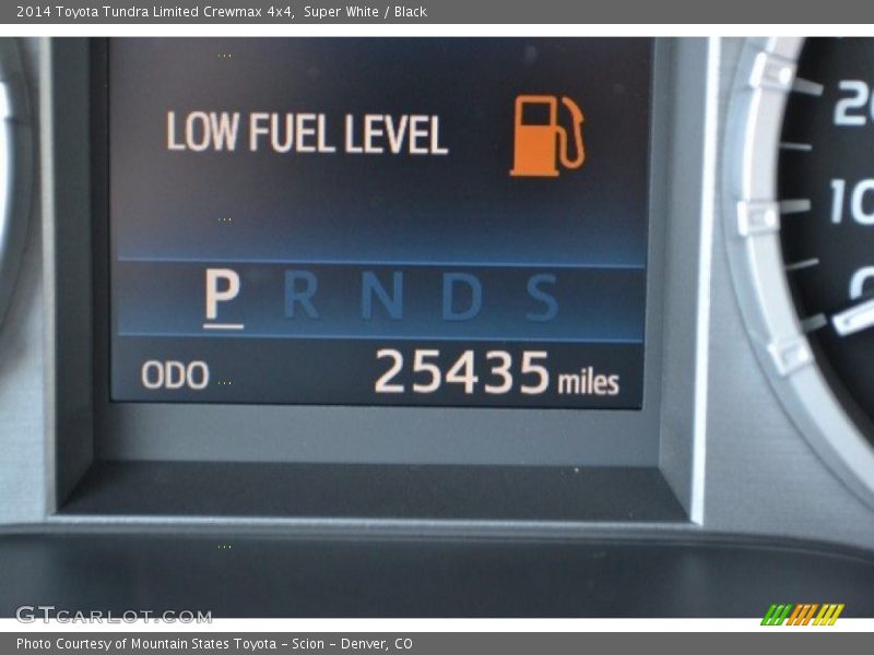 Super White / Black 2014 Toyota Tundra Limited Crewmax 4x4
