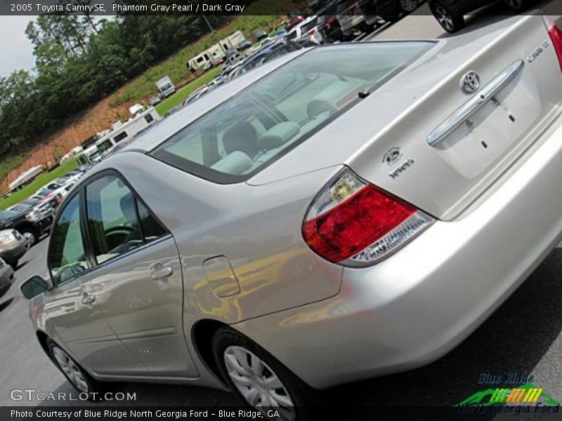 Phantom Gray Pearl / Dark Gray 2005 Toyota Camry SE