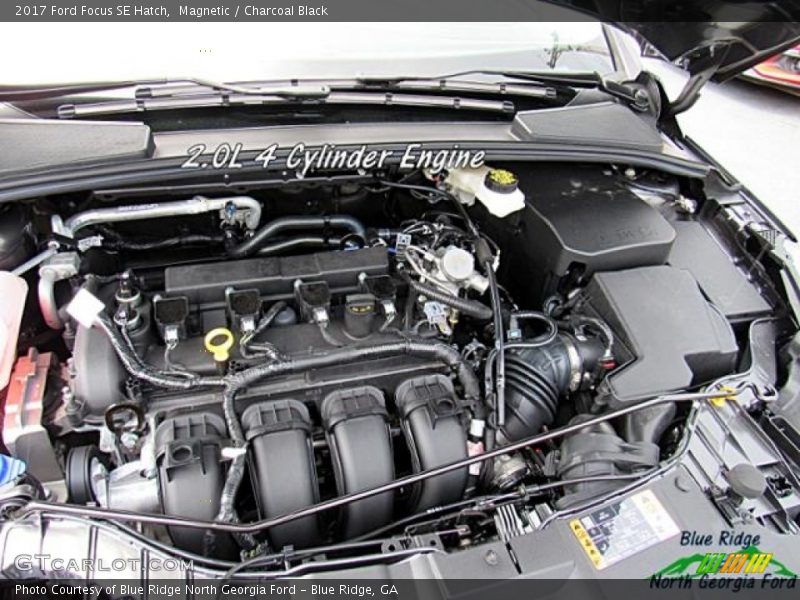 Magnetic / Charcoal Black 2017 Ford Focus SE Hatch