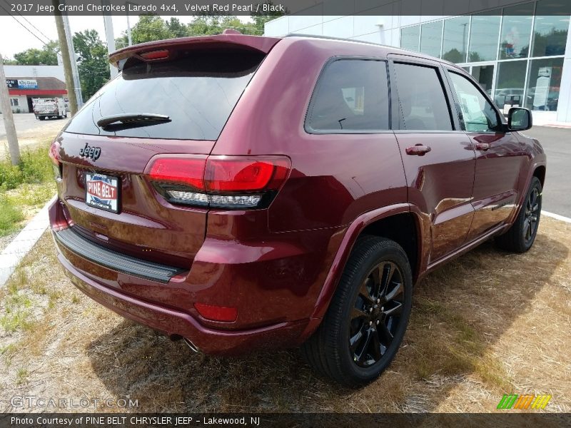 Velvet Red Pearl / Black 2017 Jeep Grand Cherokee Laredo 4x4