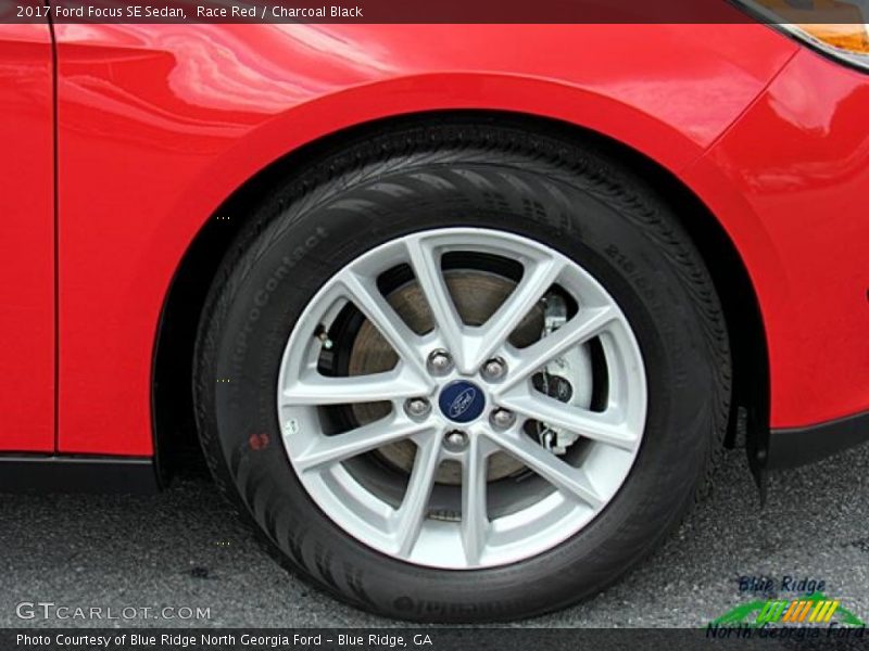 Race Red / Charcoal Black 2017 Ford Focus SE Sedan
