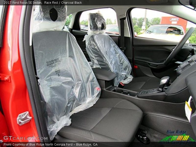 Race Red / Charcoal Black 2017 Ford Focus SE Sedan