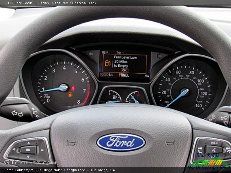 Race Red / Charcoal Black 2017 Ford Focus SE Sedan