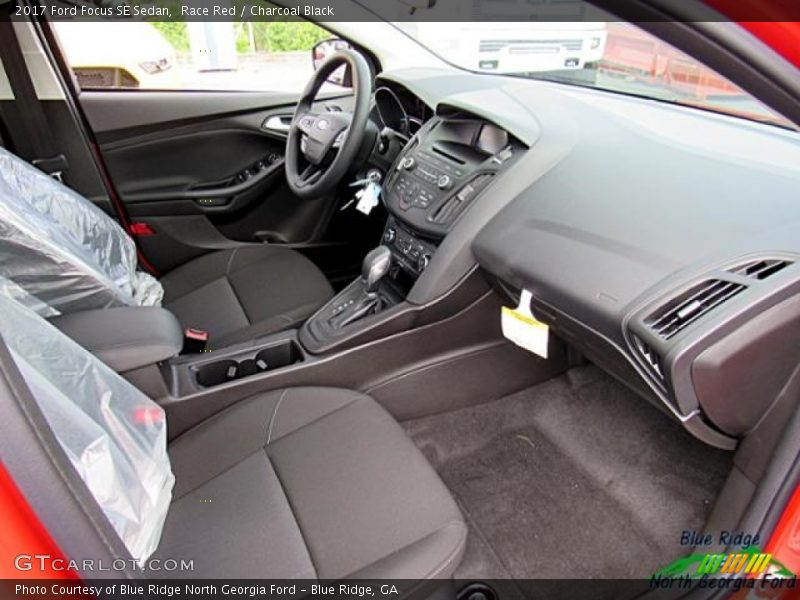 Race Red / Charcoal Black 2017 Ford Focus SE Sedan