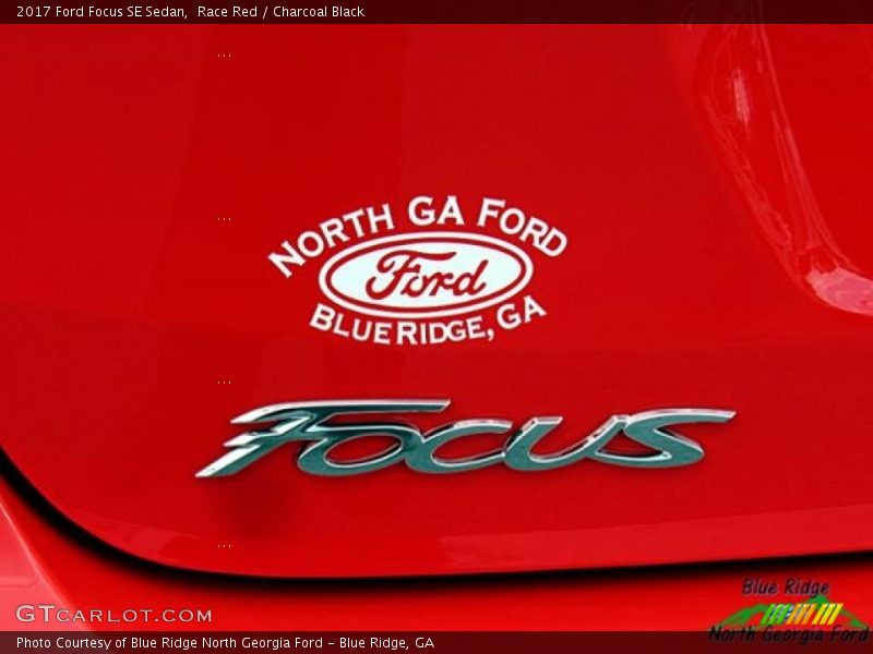 Race Red / Charcoal Black 2017 Ford Focus SE Sedan
