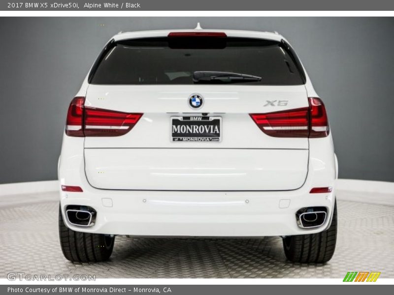 Alpine White / Black 2017 BMW X5 xDrive50i