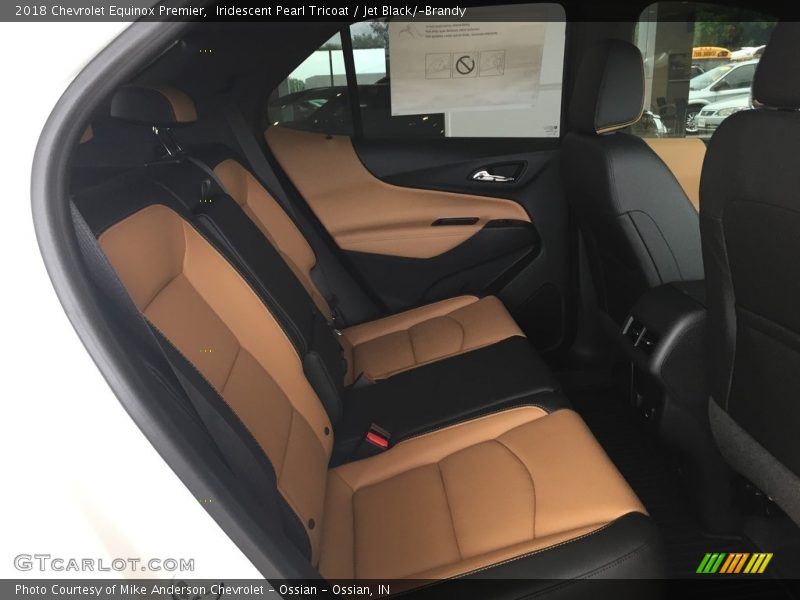 Iridescent Pearl Tricoat / Jet Black/­Brandy 2018 Chevrolet Equinox Premier