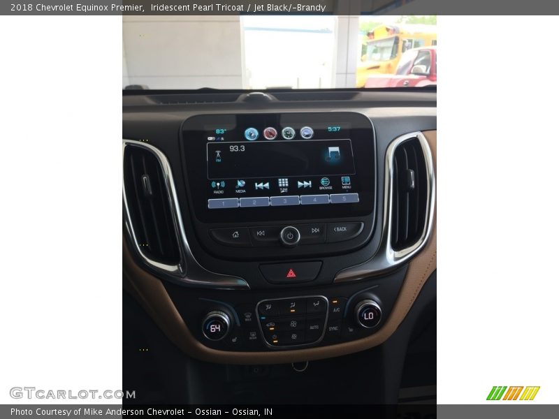 Iridescent Pearl Tricoat / Jet Black/­Brandy 2018 Chevrolet Equinox Premier
