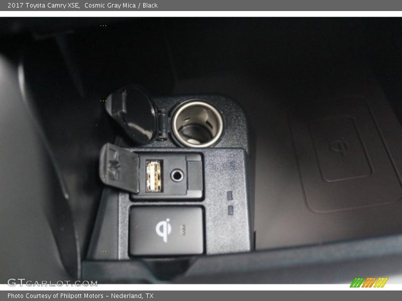 Cosmic Gray Mica / Black 2017 Toyota Camry XSE