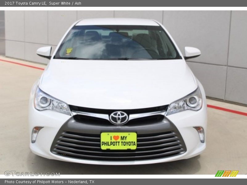 Super White / Ash 2017 Toyota Camry LE