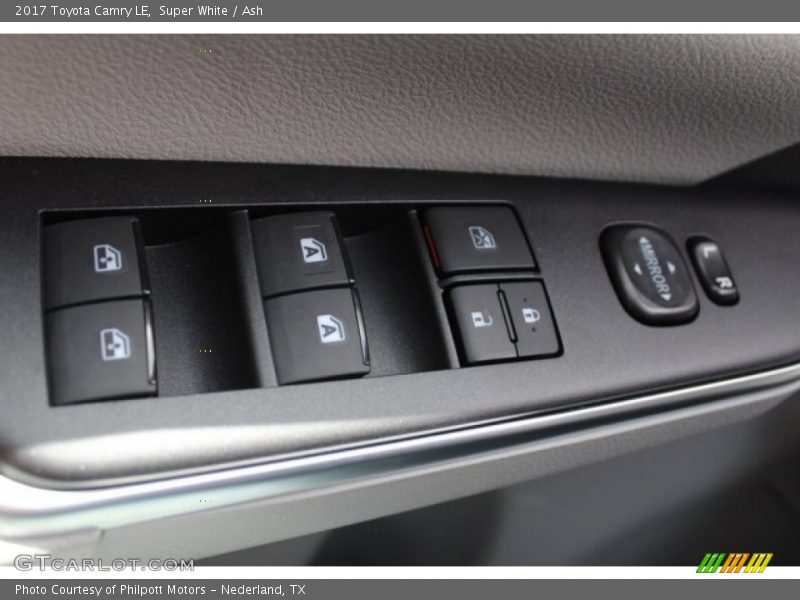 Super White / Ash 2017 Toyota Camry LE