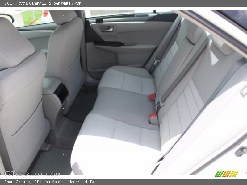Super White / Ash 2017 Toyota Camry LE