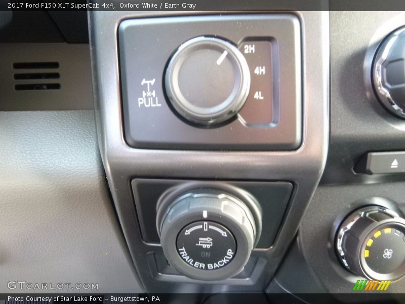 Oxford White / Earth Gray 2017 Ford F150 XLT SuperCab 4x4