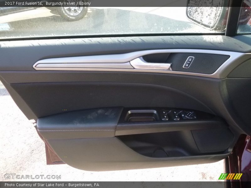 Burgundy Velvet / Ebony 2017 Ford Fusion SE