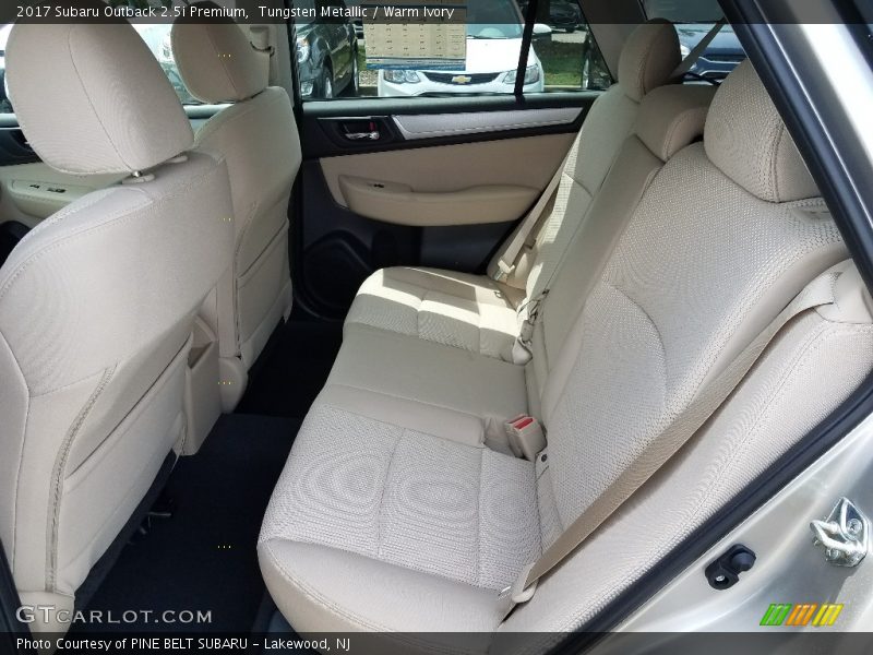 Tungsten Metallic / Warm Ivory 2017 Subaru Outback 2.5i Premium