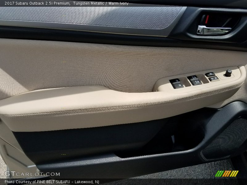 Tungsten Metallic / Warm Ivory 2017 Subaru Outback 2.5i Premium